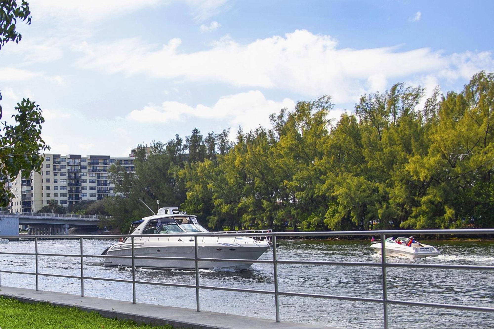 Floranada Condos ปอมปาโนบีช ภายนอก รูปภาพ